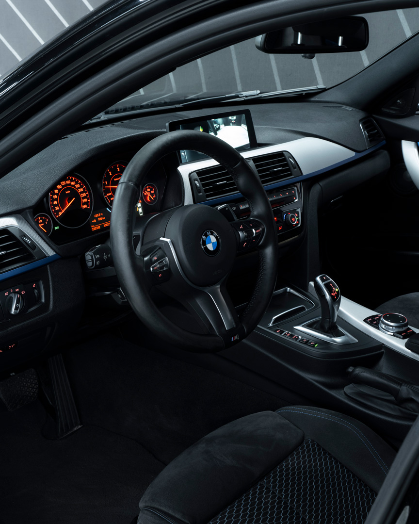 BMW 330D xDrive, Slovensko — foto 15 z 18