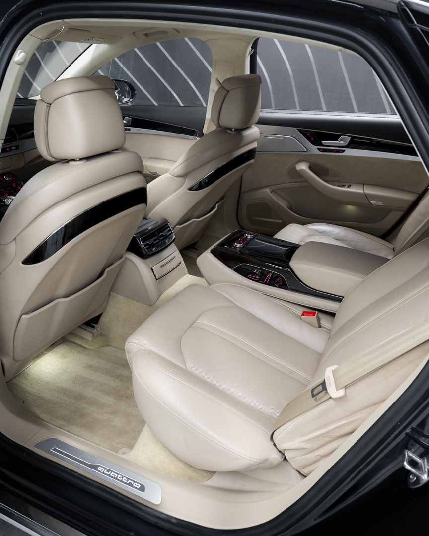 Audi a8 4.2 rok 2000, Slovensko — foto 15 z 16