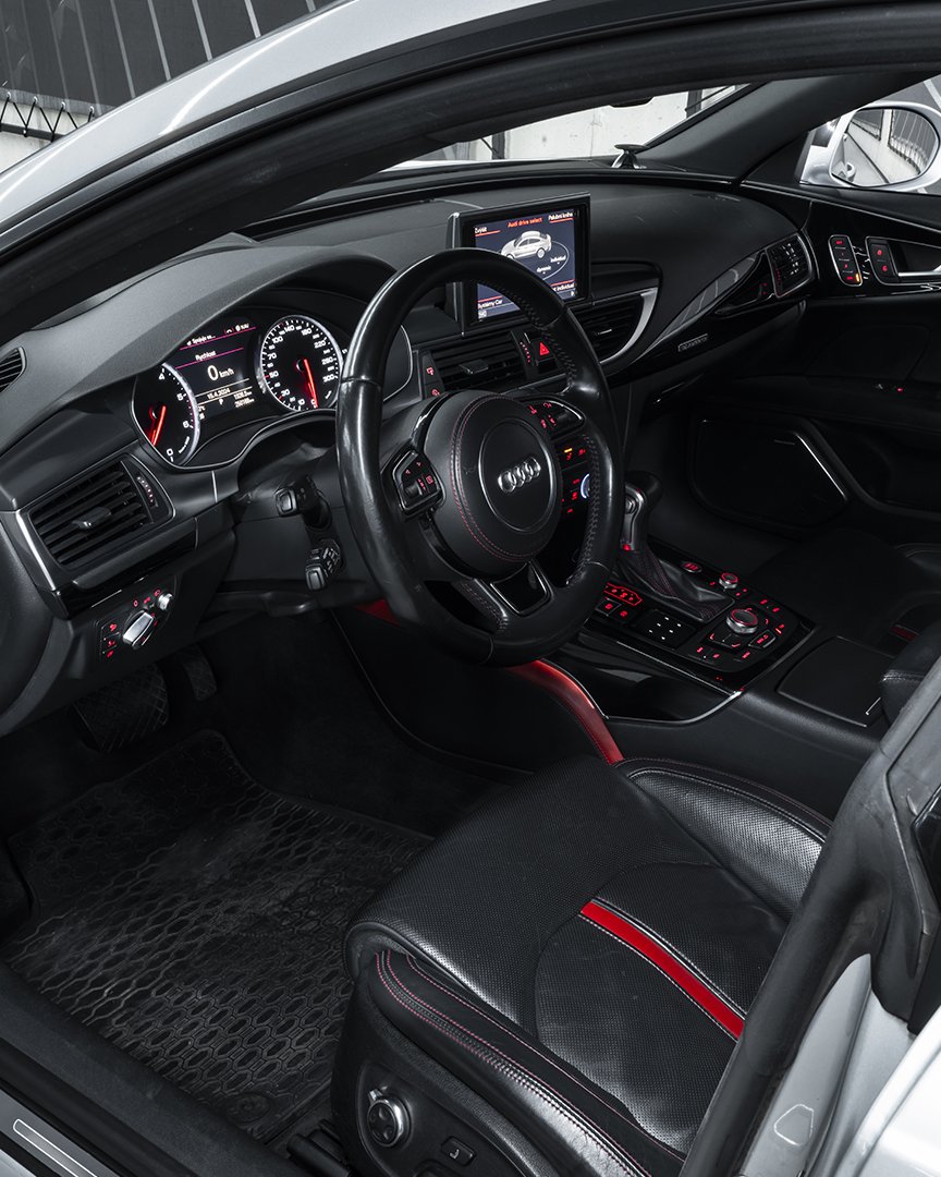 Audi a7, Slovensko — foto 11 z 11