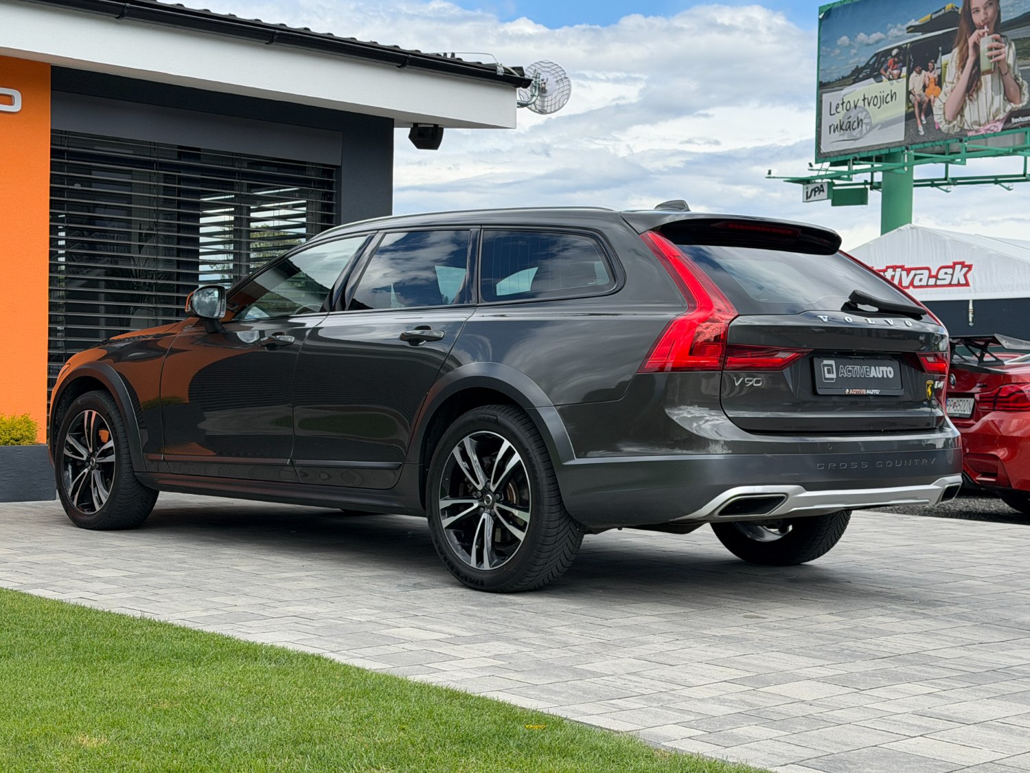 Volvo v90 AWD 140 kW automat rok 2018, 192 942 km, Slovensko — foto 15 z 47