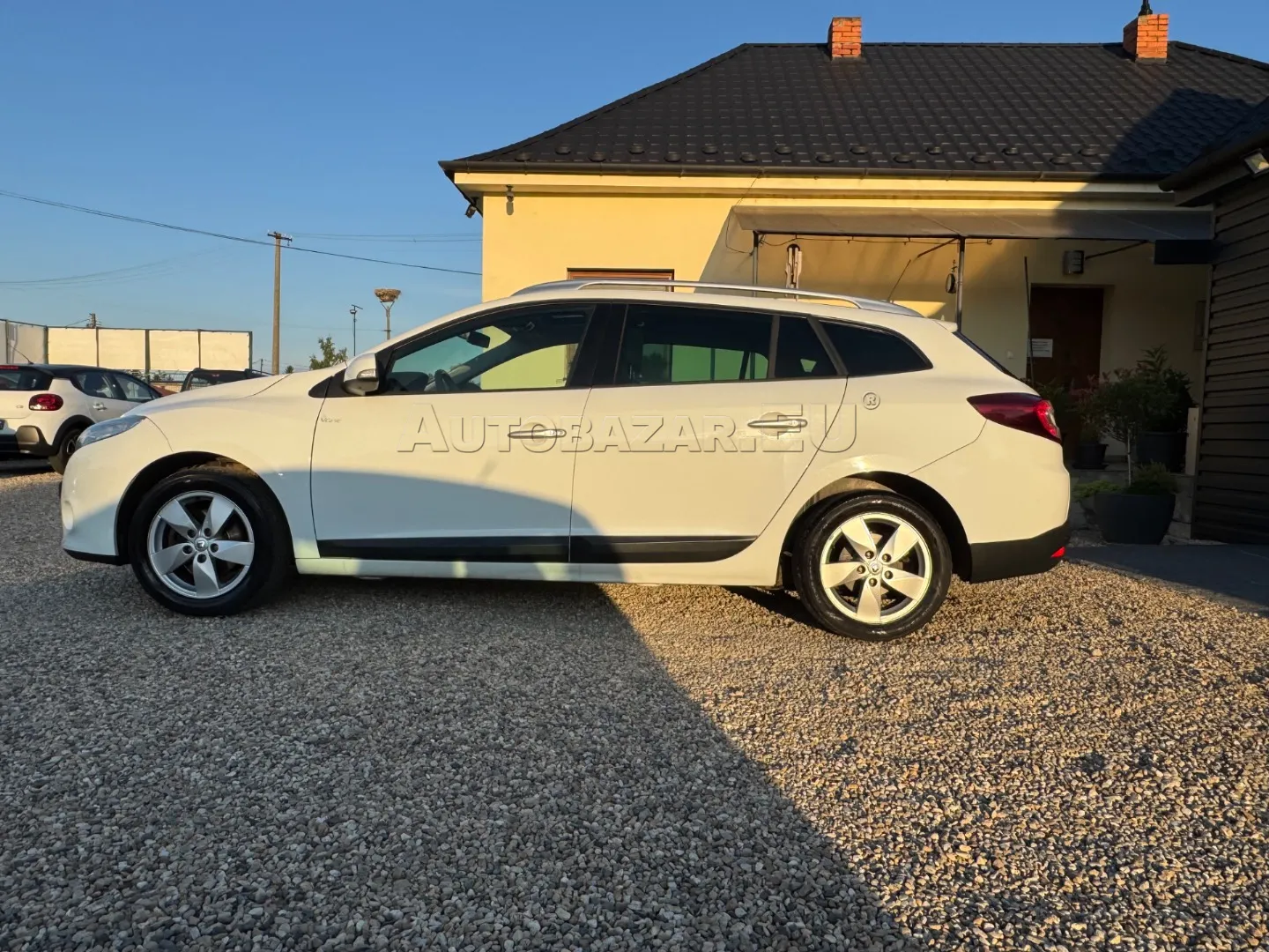 Subaru Legacy 2.0d 2.0 D 103 kW rok 2012, 176 708 km, Slovensko — foto 3 z 37