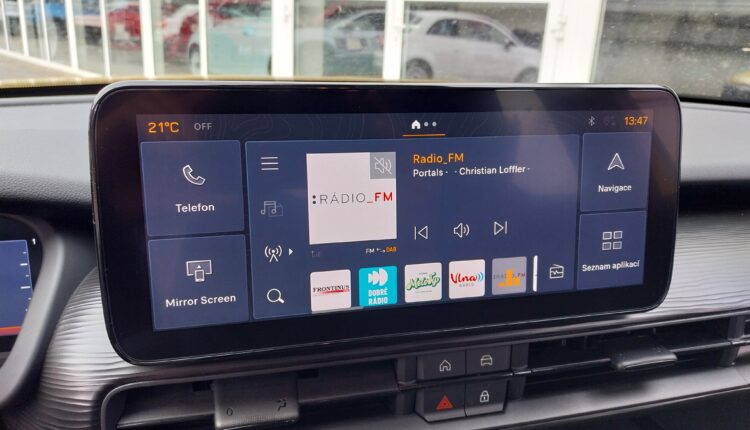 Jeep Avenger Adventure 1.2 automat, Slovensko — foto 14 z 16