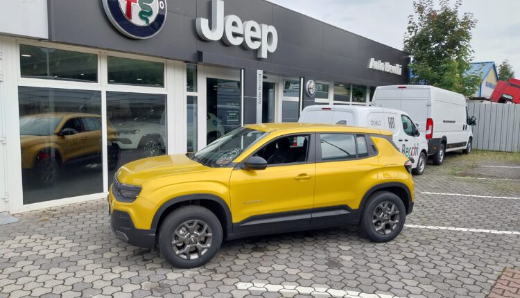 Jeep Avenger Adventure 1.2 automat, Slovensko — foto 4 z 16