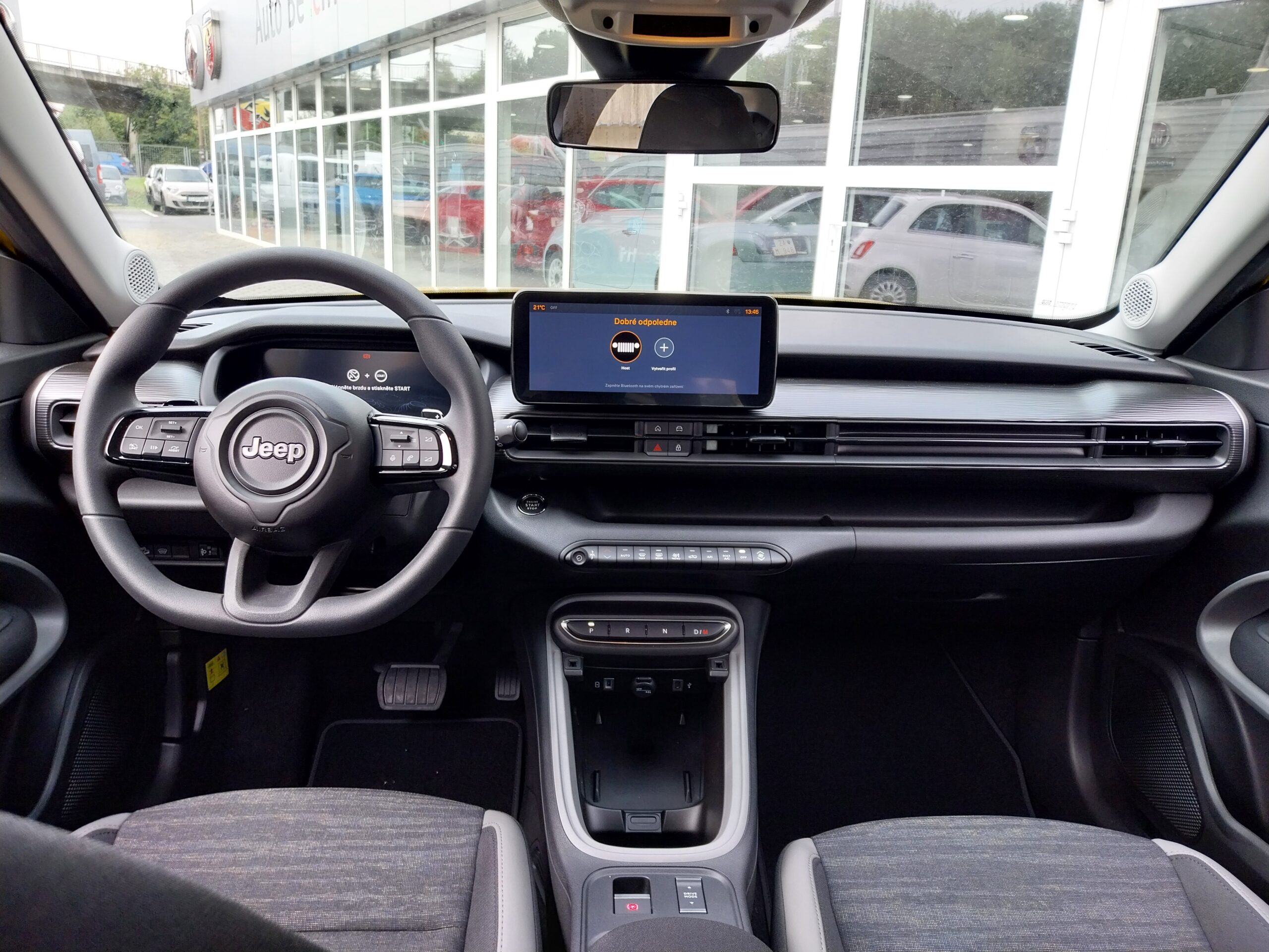 Jeep Avenger Adventure 1.2 automat, Slovensko — foto 9 z 16