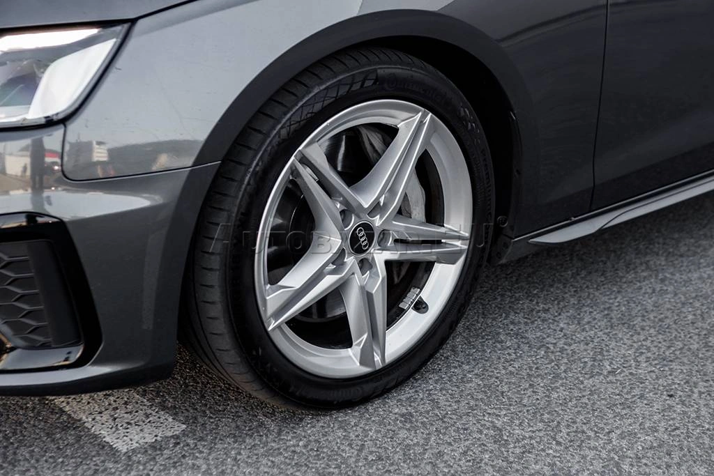 Audi a4 quattro 3.0 TDI tiptronic 210 kW rok 2021, 208 506 km, Slovensko — foto 11 z 60