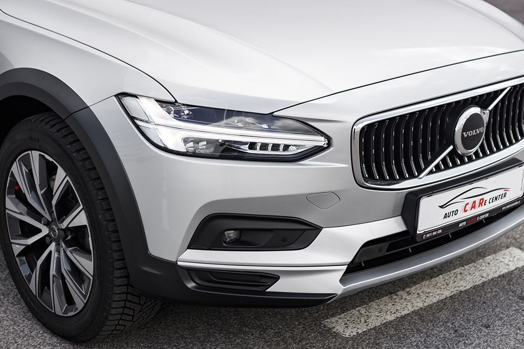 Volvo v90 AWD 173 kW automat rok 2021, 132 928 km, Slovensko — foto 8 z 60