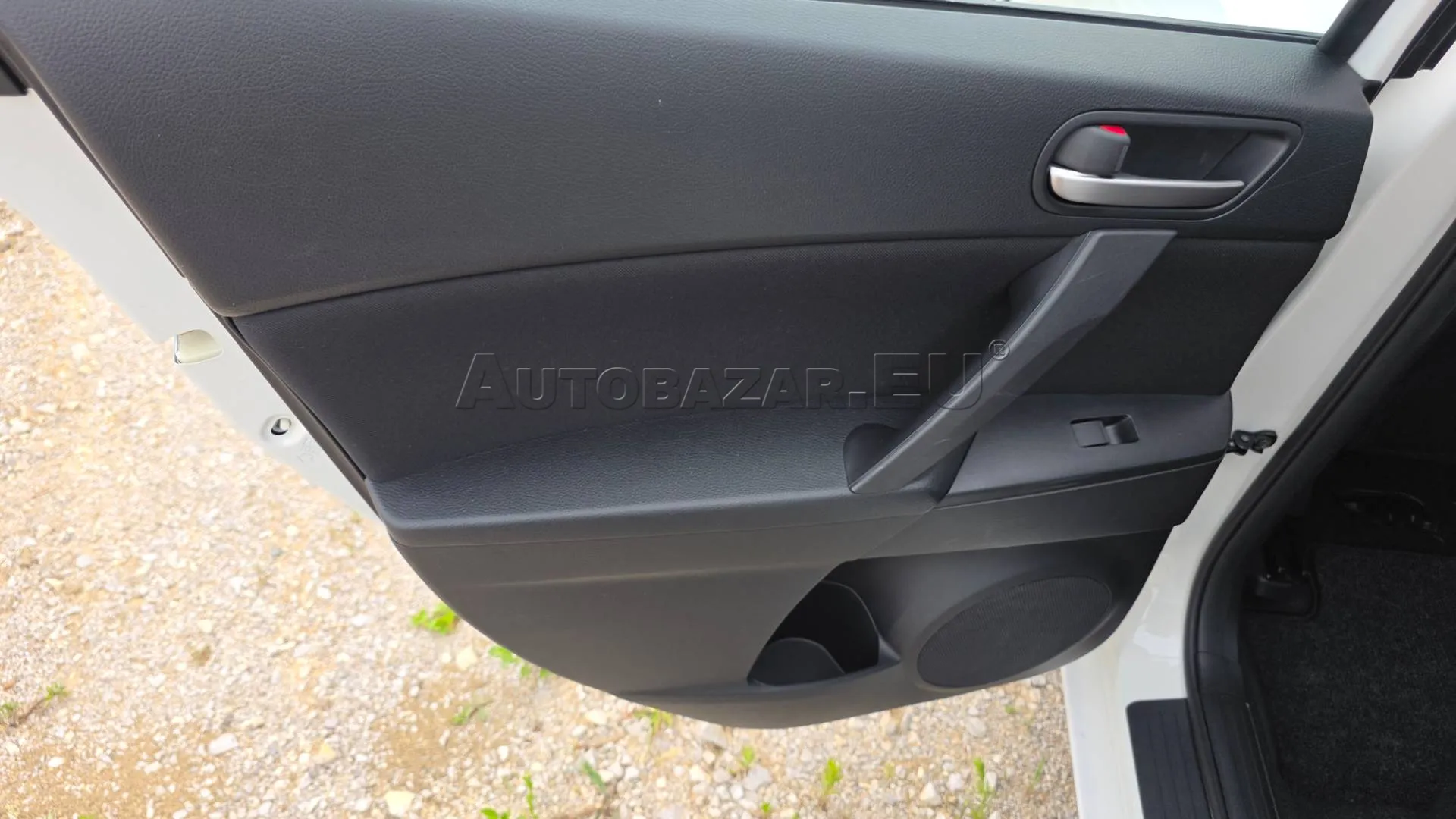Mazda 6 2.0 rok 2012, 62 300 km, Slovensko — foto 16 z 36