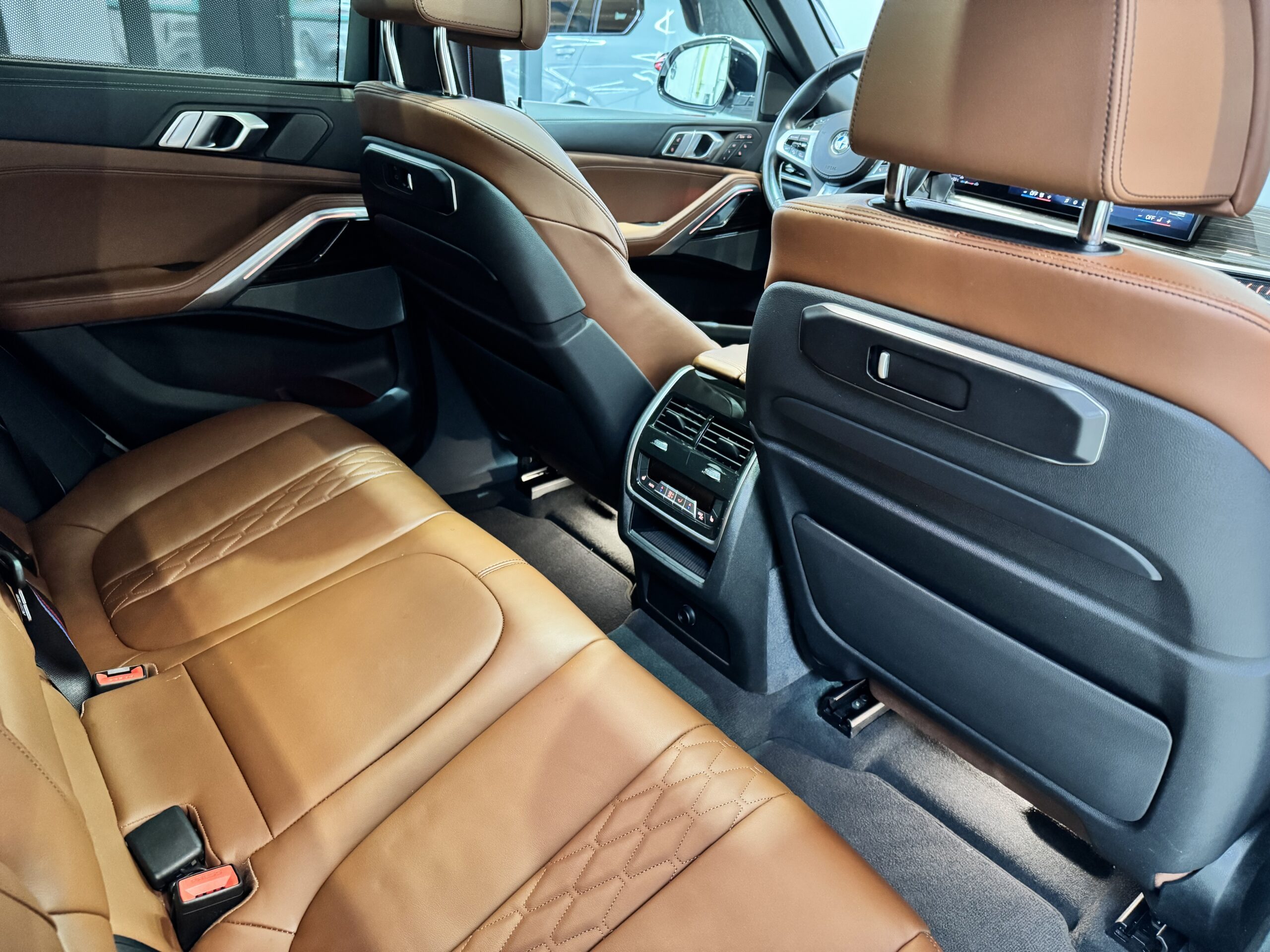 BMW x6 xDrive mHEV, Slovensko — foto 12 z 19