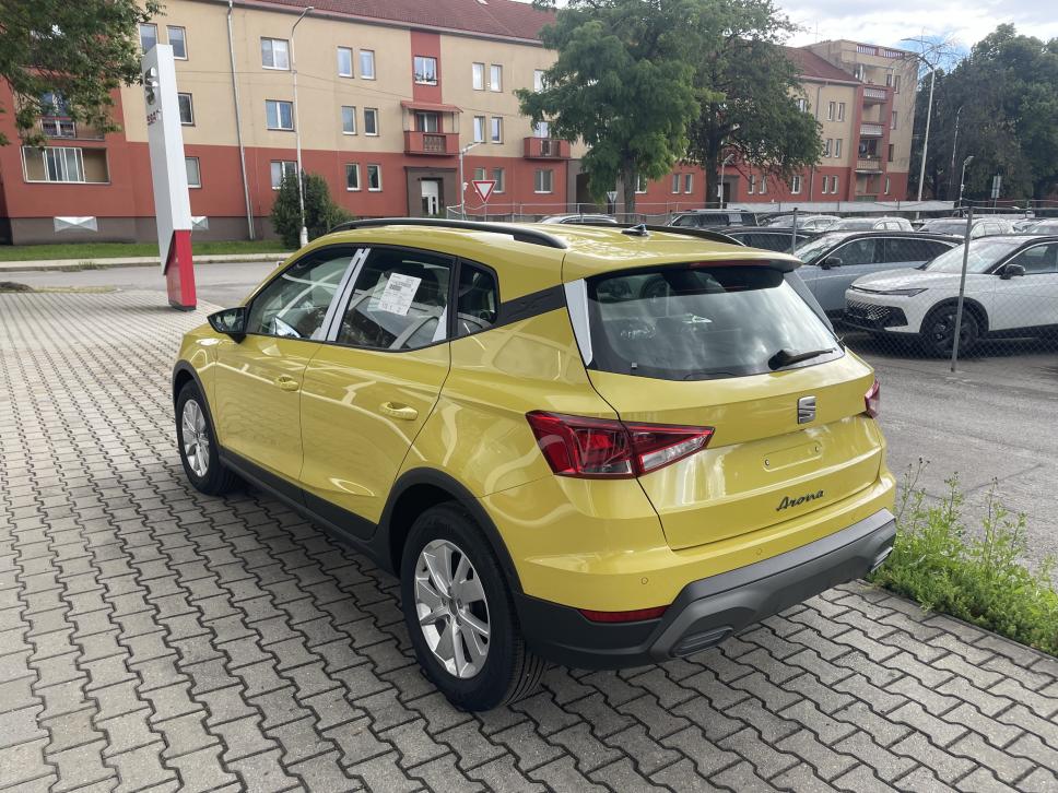 Seat Arona Start+ 1.0 TSI 70 kW manuál, 100 km, Slovensko — foto 4 z 6