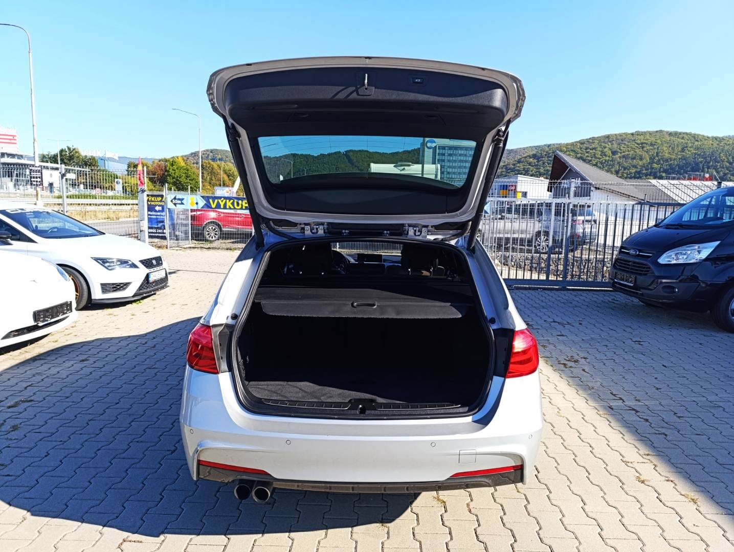 BMW Rad 5 xDrive rok 2014, 278 680 km, Slovensko — foto 7 z 25