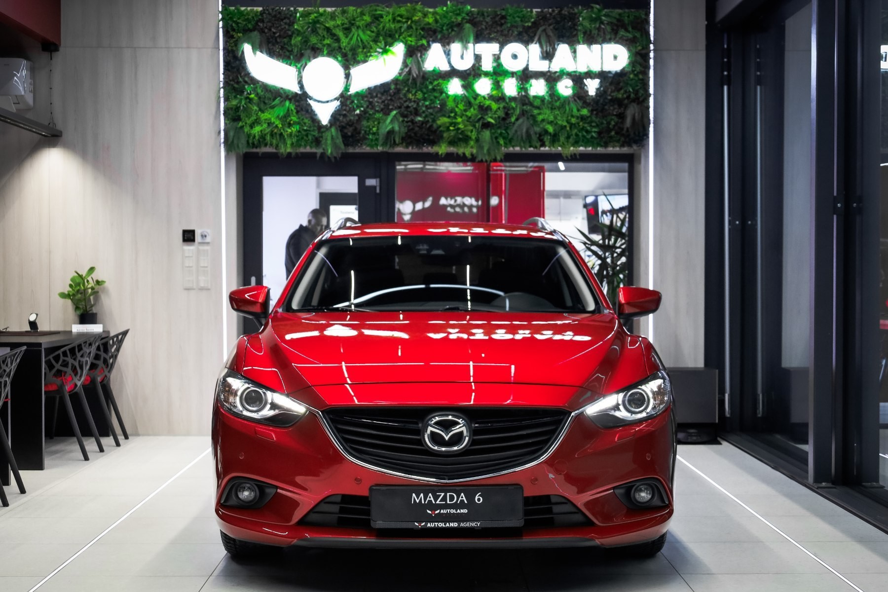 Mazda 6 2.0 121 kW automat rok 2013, Slovensko — foto 3 z 60