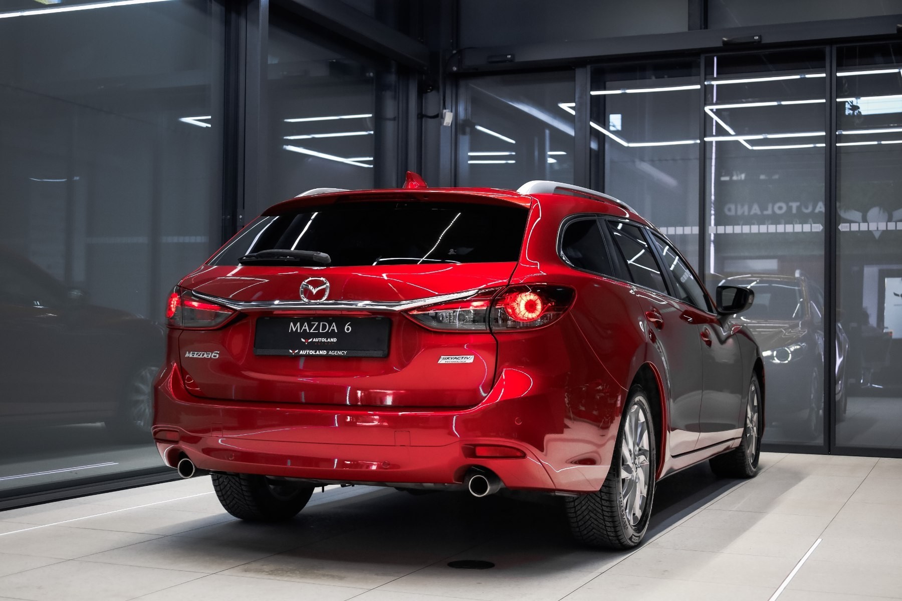 Mazda 6 2.0 121 kW automat rok 2013, Slovensko — foto 9 z 60