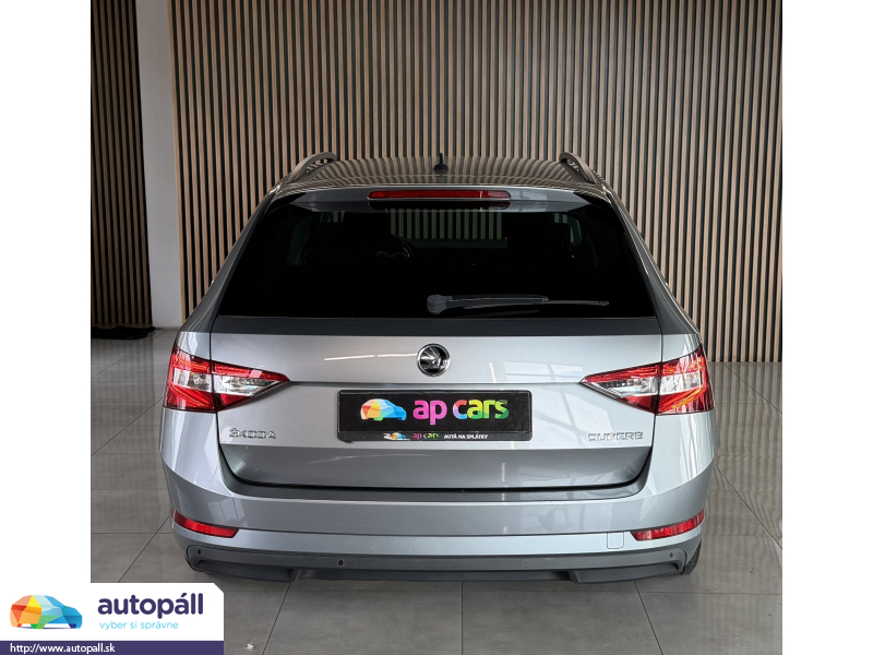 Škoda Superb 2.0 TDI DSG 110kw, 212 187 km, Slovensko — foto 5 z 9