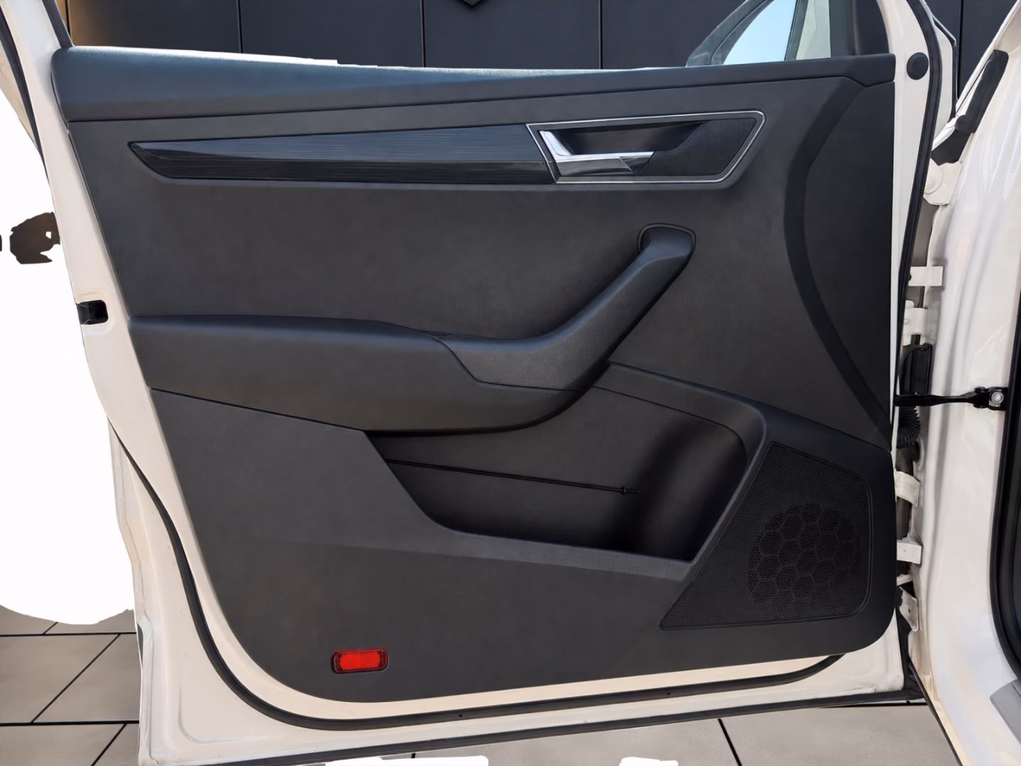 Škoda Karoq 1,5 110 kW automat rok 2018, 98 574 km, Rakousko — foto 12 z 23