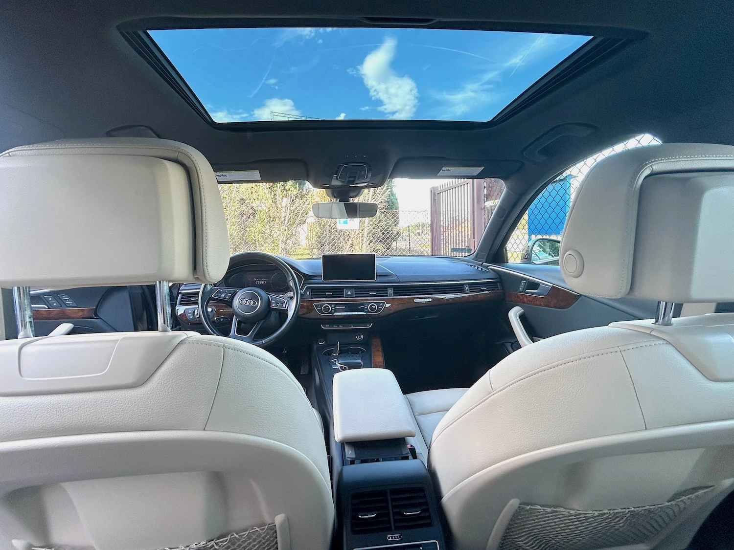 Mercedes-Benz 550 4x4 2.0 automat, 154 861 km, Polsko — foto 11 z 28