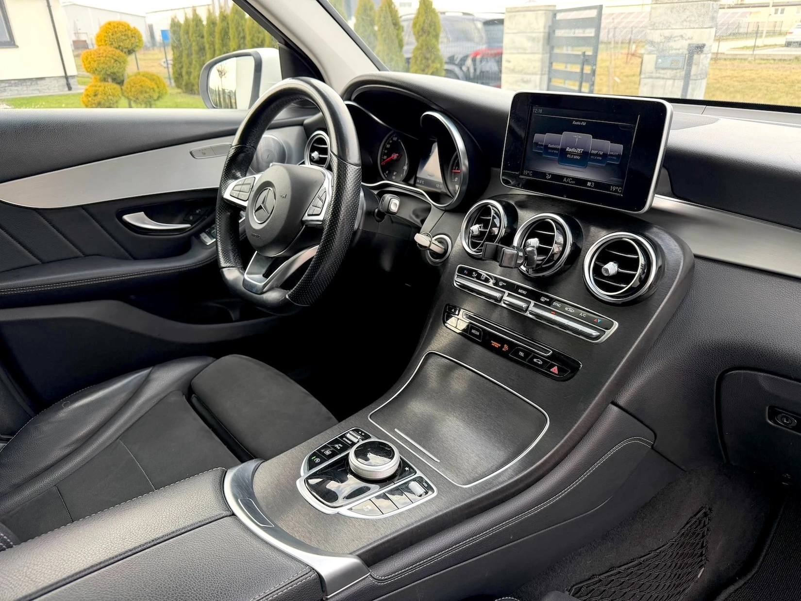 BMW m6 4x4 2.0 t automat, 138 000 km, Polsko — foto 12 z 24