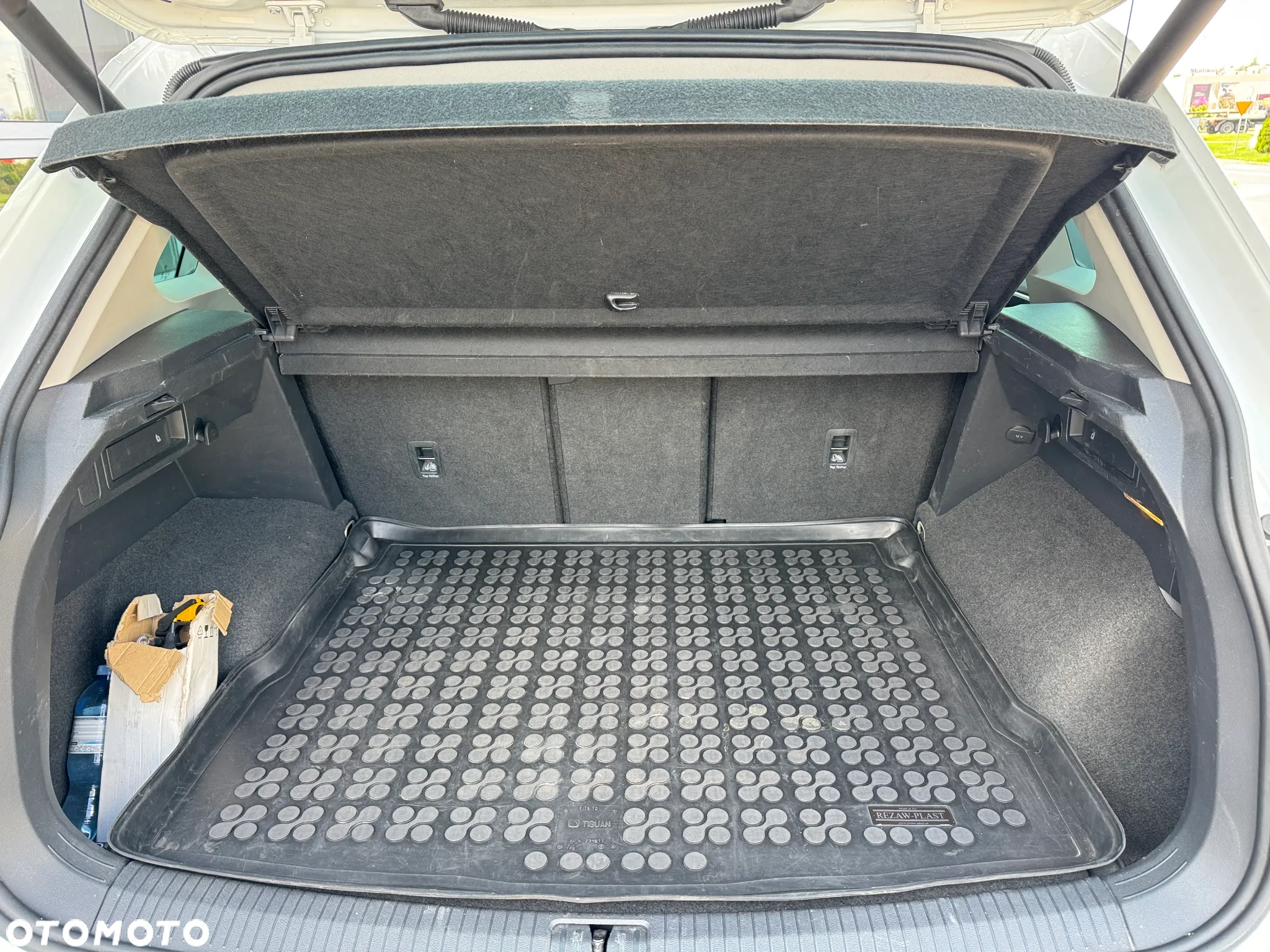 Volkswagen Tiguan 1.5 TSI rok 2020, 136 880 km, Polsko — foto 10 z 48