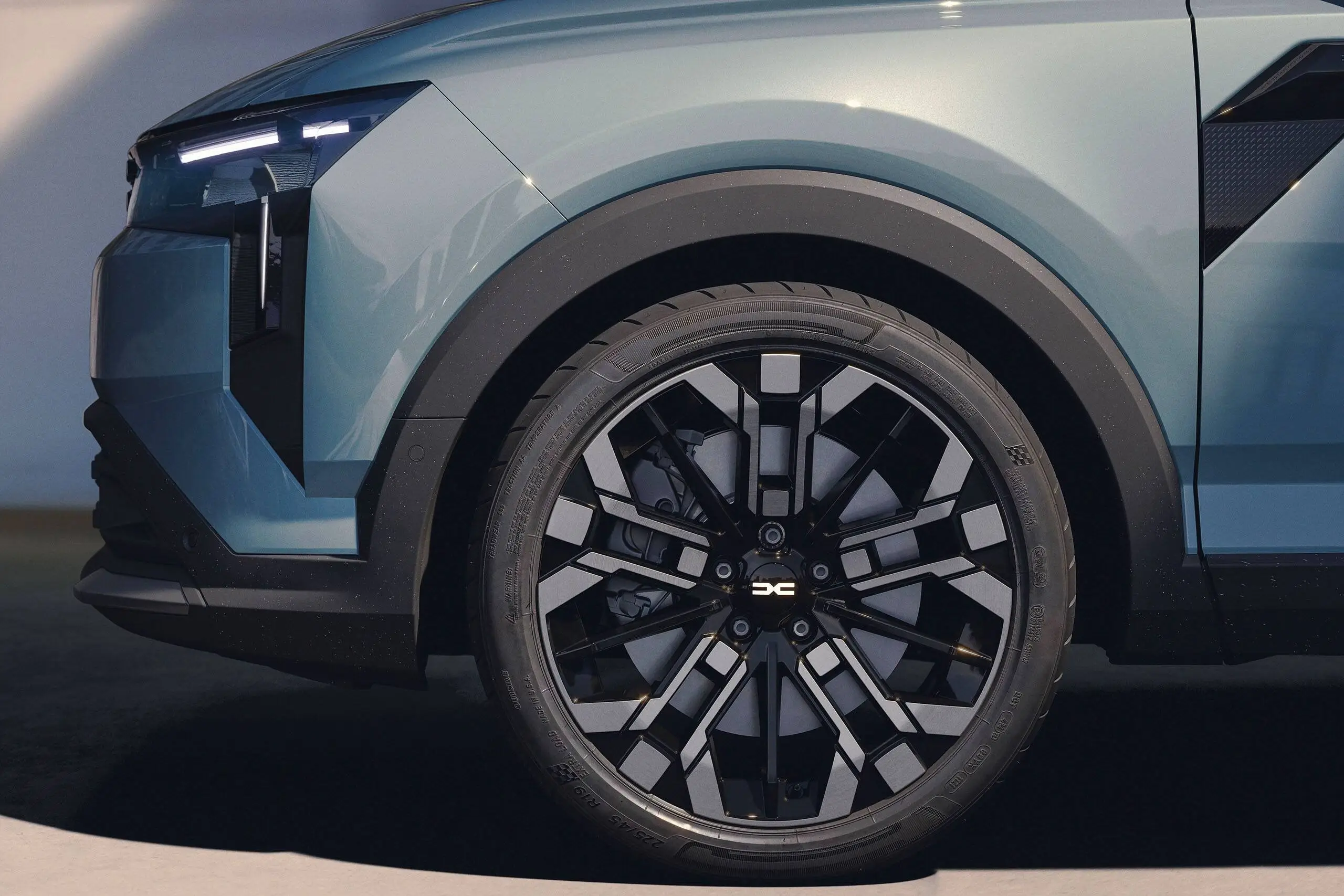 Dacia Spring rok 2025, Polsko — foto 10 z 30