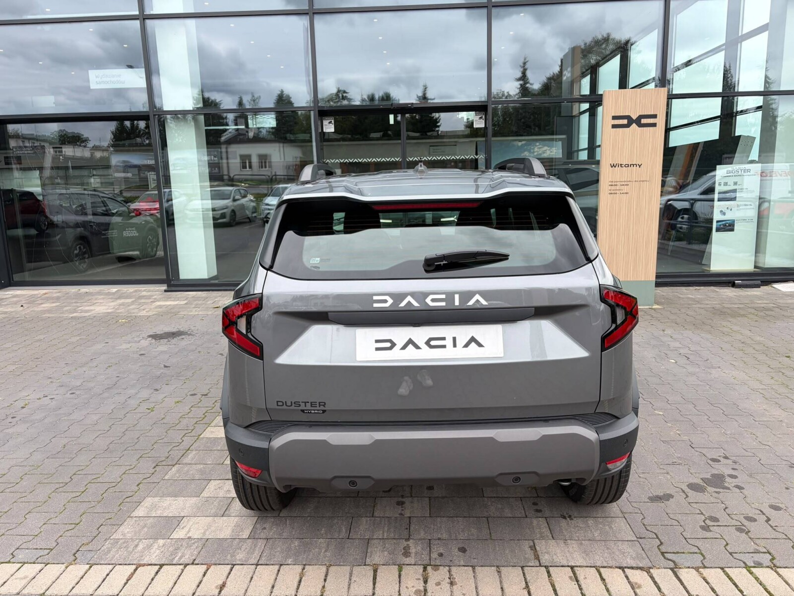Maxus 1,2 manual rok 2015, 10 km, Polsko — foto 5 z 11