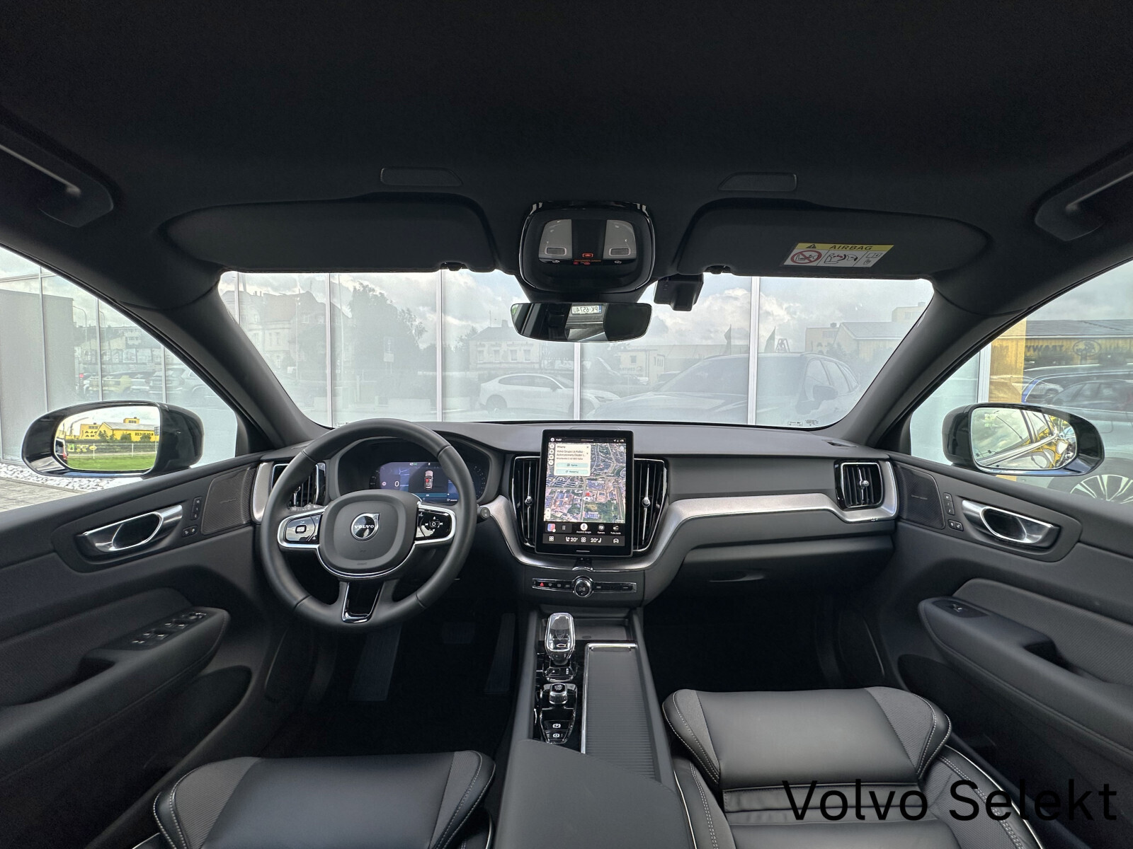 Volvo automat rok 2025, 7 941 km, Polsko — foto 8 z 22