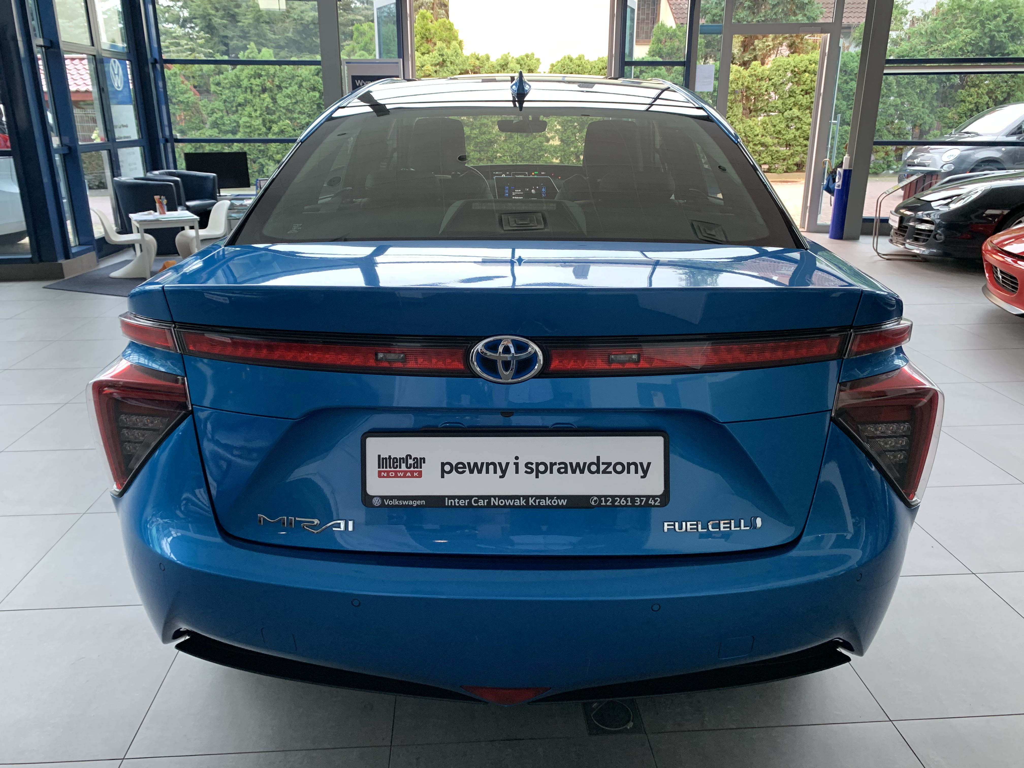 Toyota Mirai I, Polsko — foto 7 z 28