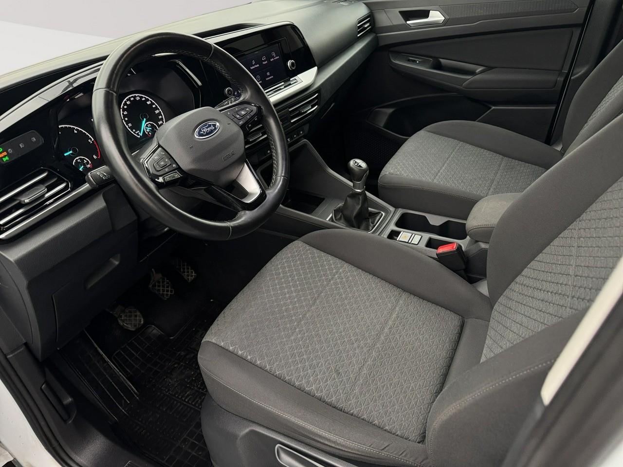 Ford Tourneo Connect 2.0 90 kW manuál rok 2023, 87 303 km, Polsko — foto 7 z 27