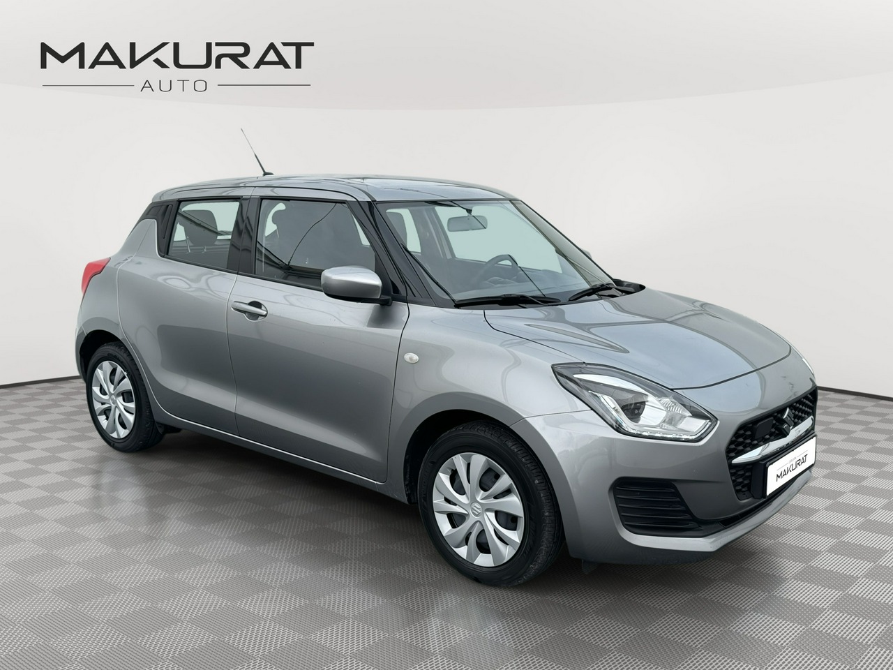 Suzuki Swift 1.2 61 kW manuál rok 2022, 99 740 km, Polsko — foto 2 z 21