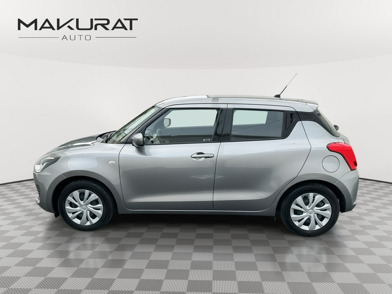 Suzuki Swift 1.2 61 kW manuál rok 2022, 99 740 km, Polsko — foto 8 z 21