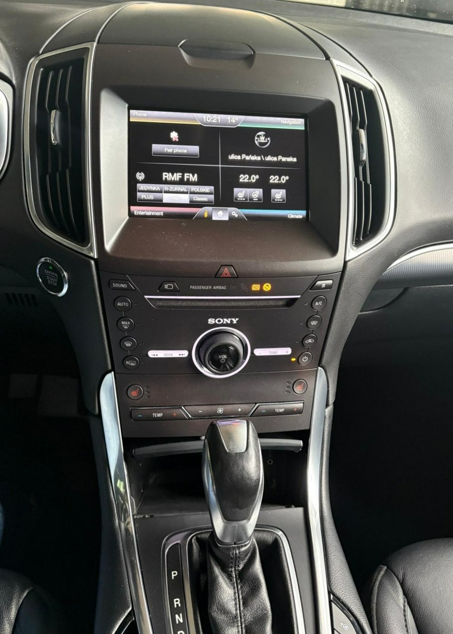 Ford Edge 4x4 154 kW rok 2016, 165 400 km, Polsko — foto 16 z 21