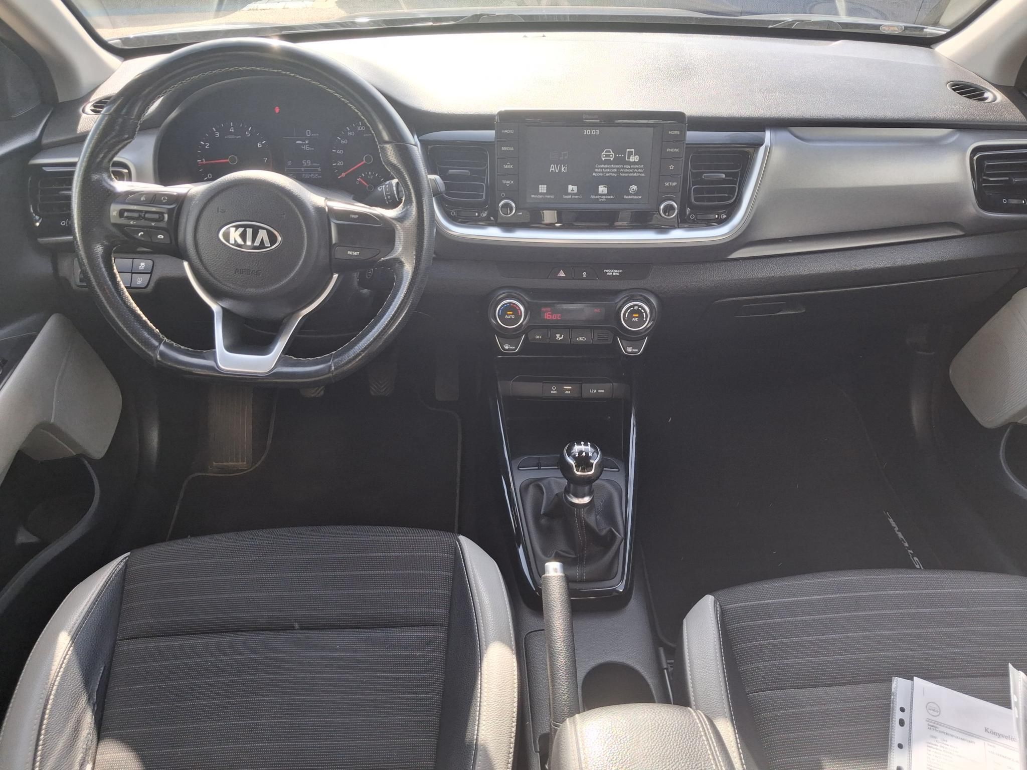 Kia Stonic 1,2 MPI 62 kW rok 2020, 156 452 km, Maďarsko — foto 8 z 26