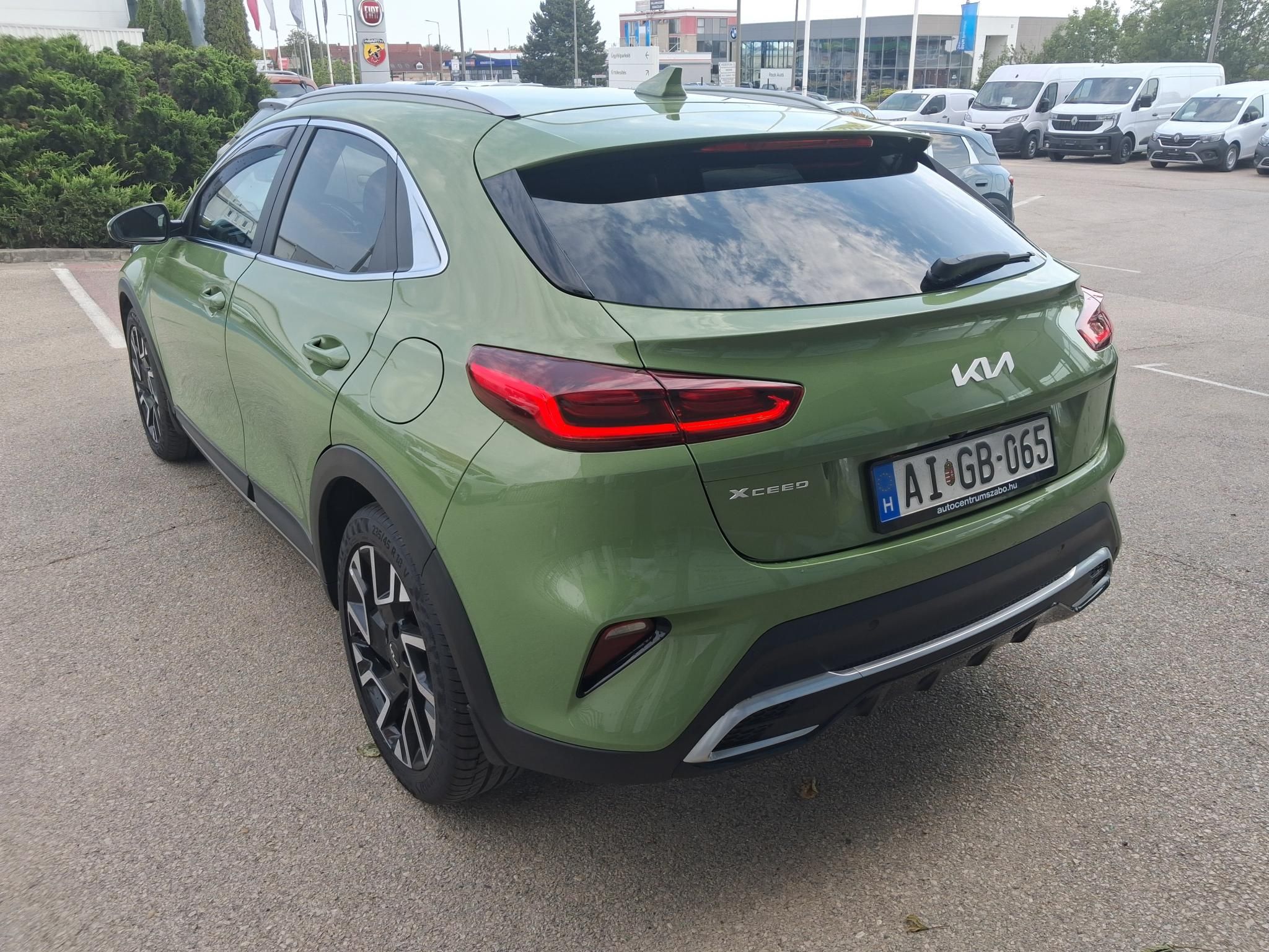 Kia Xceed 1,5 GDI 103 kW rok 2024, zlatá, 46 337 km, Maďarsko — foto 5 z 24