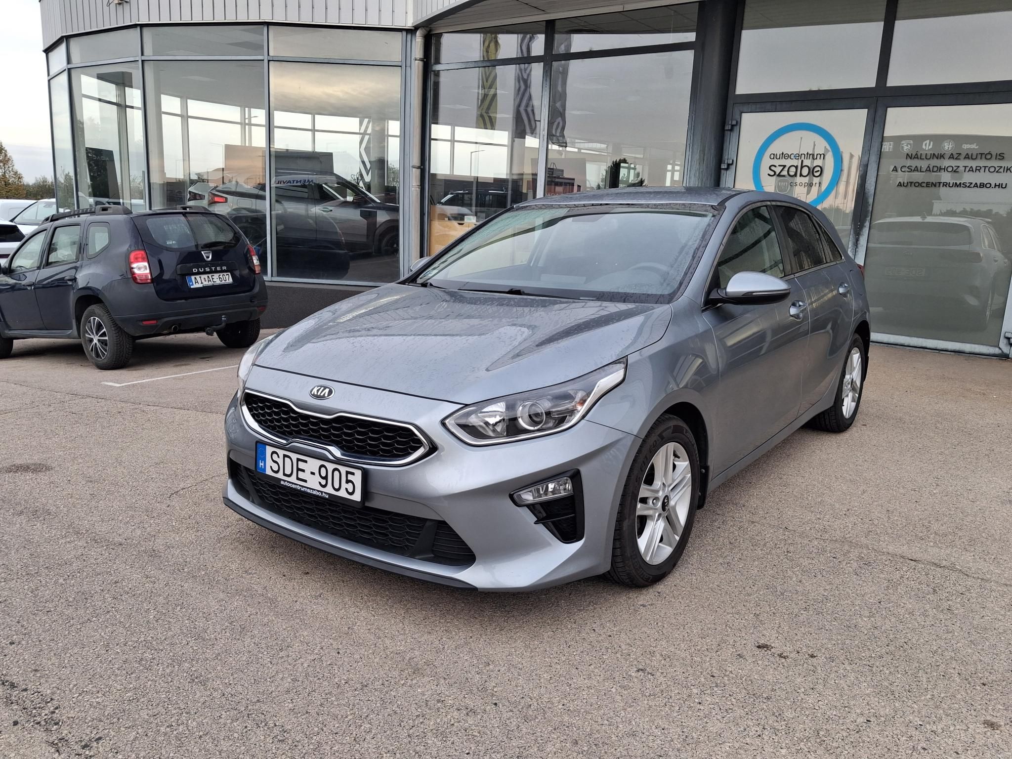 Nissan Micra 0.9 66 kW rok 2018, 72 702 km, Maďarsko — foto 15 z 25