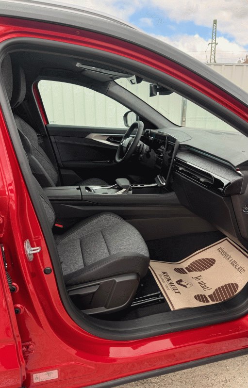 Renault Austral 1,2 146 kW, 6 km, Maďarsko — foto 4 z 7