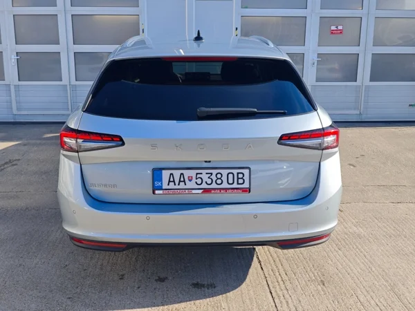 Škoda Superb 2.0 TDI DSG 2,0 110kW rok 2025, Slovensko — foto 7 z 43