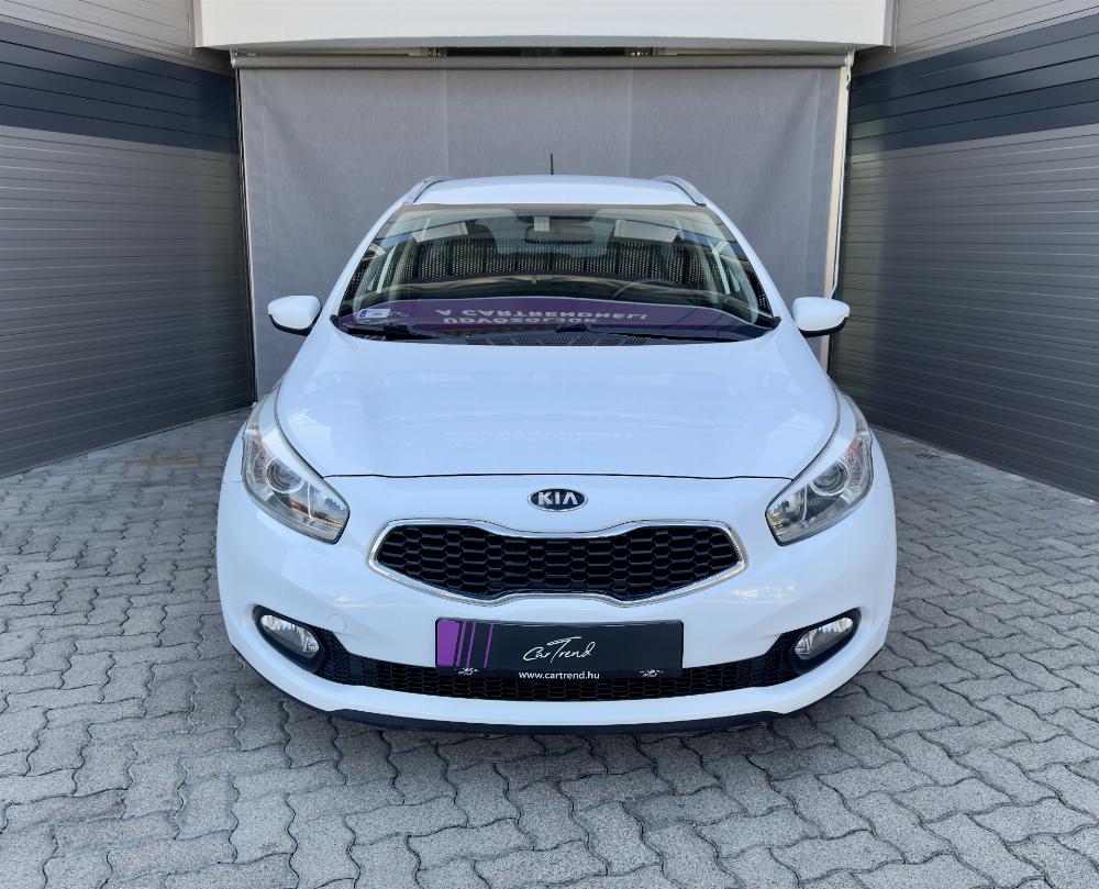 Kia Ceed 1,4 74 kW manuál rok 2014, 187 777 km, Maďarsko — foto 2 z 29