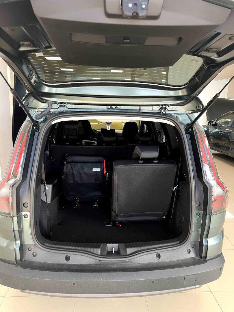 Dacia Jogger 1,0 TCe 110 manuál rok 2026, Slovensko — foto 10 z 10