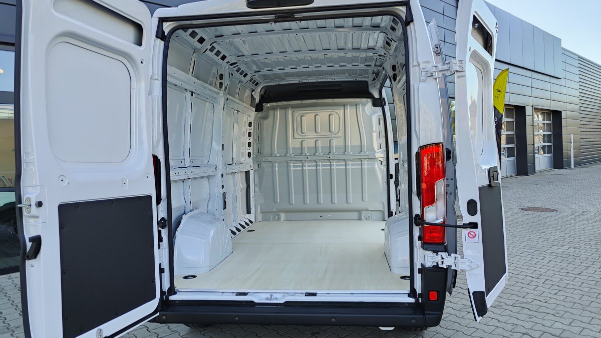 Opel Movano New l3h2 2.2 CDTi 2,2 103 kW manuál, 200 000 km, Slovensko — foto 7 z 7