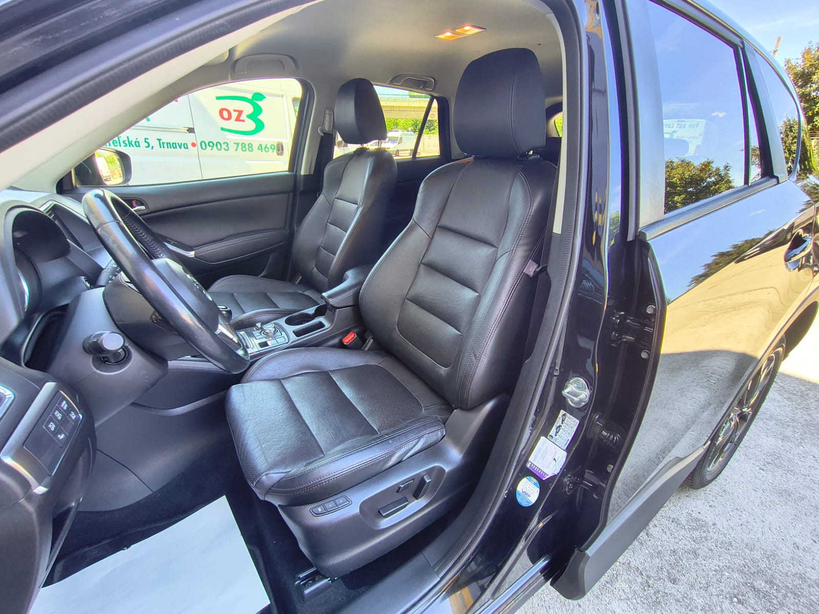 Mazda CX-5 AWD 2.0 rok 2015, Slovensko — foto 10 z 22