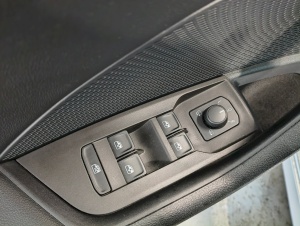 Škoda Fabia Active Htp 1.2 110 kW automat, Slovensko — foto 15 z 60