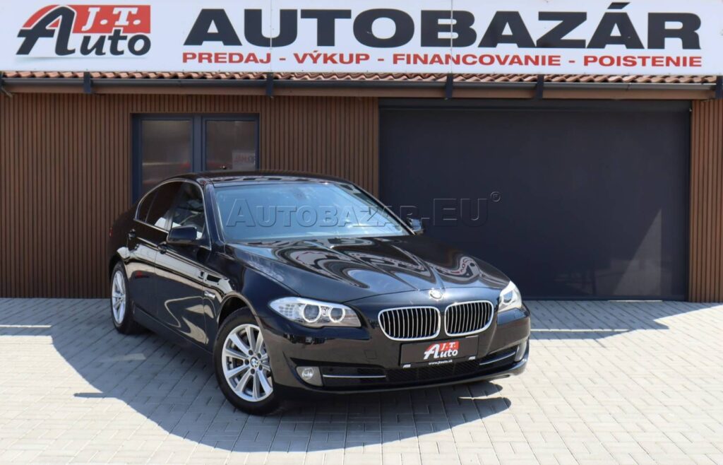 BMW Rad 3 xDrive 2,0 160 kW automat rok 2012, 221 048 km, Slovensko — foto 2 z 56