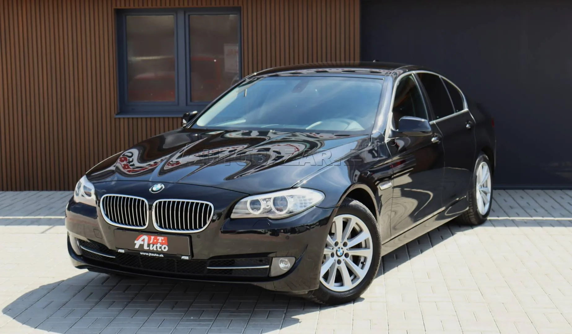 BMW Rad 3 xDrive 2,0 160 kW automat rok 2012, 221 048 km, Slovensko — foto 6 z 56
