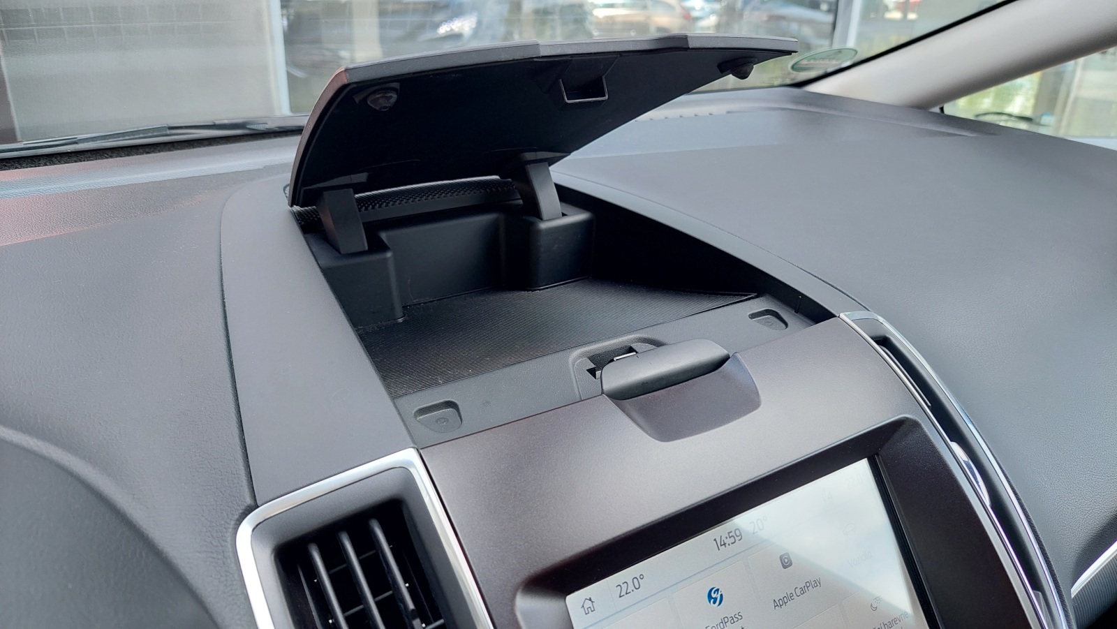 Ford S-Max Duratec Hybrid 2.5 D 140kW CVT, 173 294 km, Slovensko — foto 15 z 45