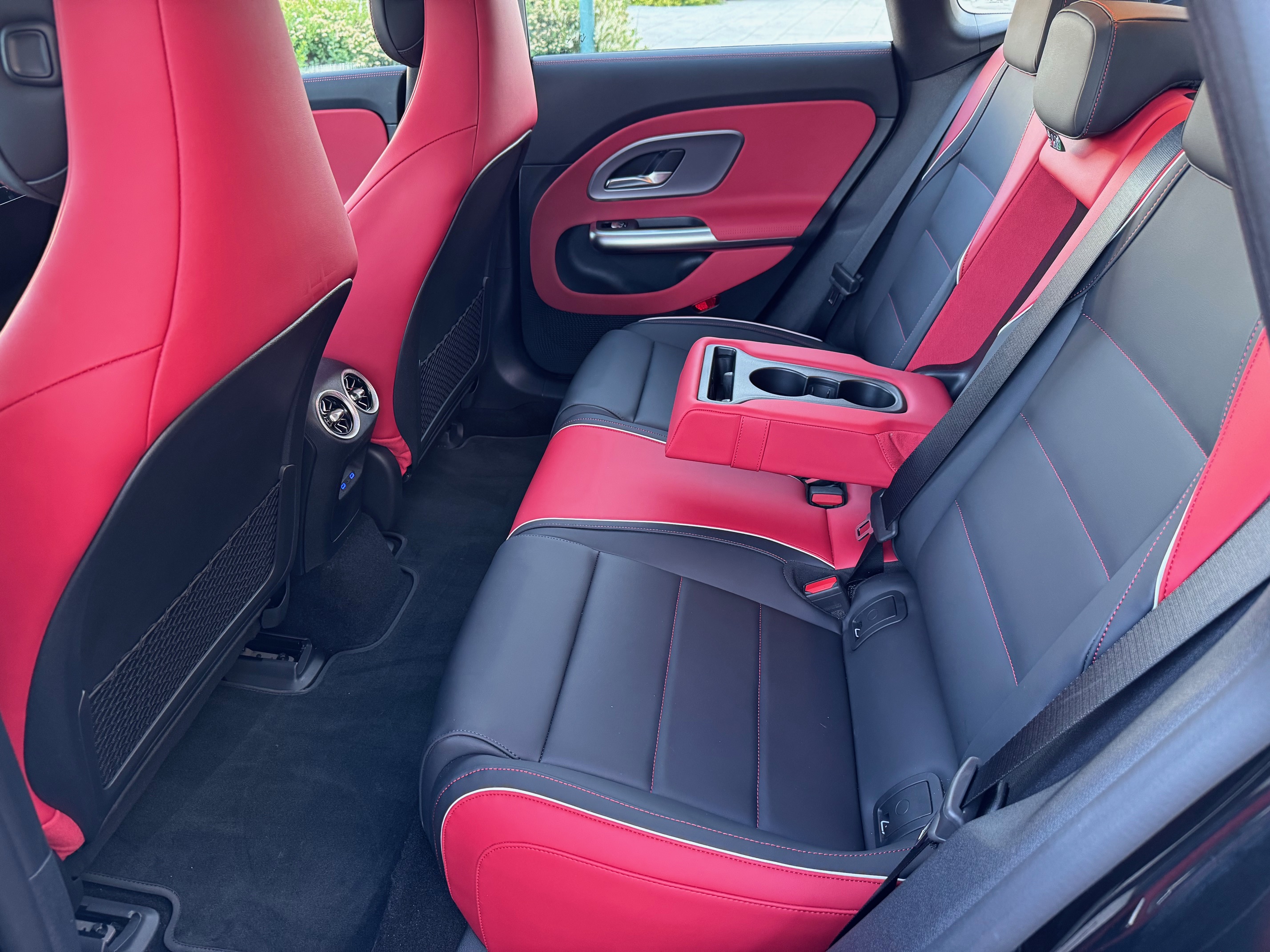Mercedes-Benz Cla 250+ rok 2025, 6 300 km, Slovensko — foto 13 z 18