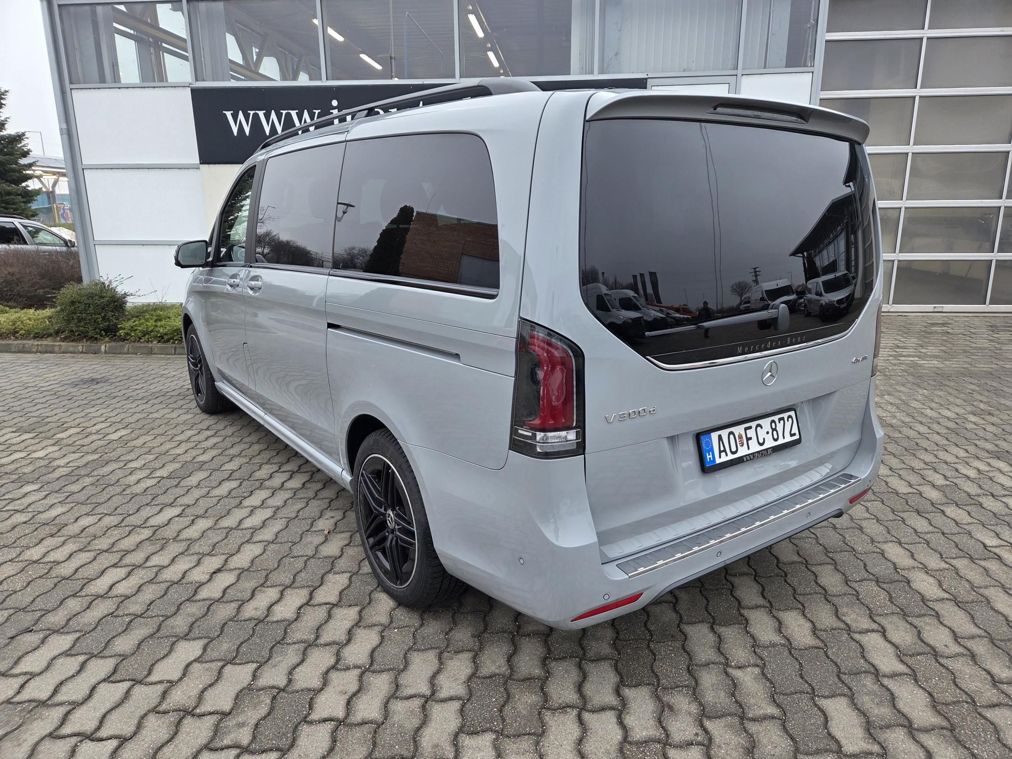 Mercedes-Benz V-osztály V 4x4 2,0 176 kW automat rok 2025, Maďarsko — foto 2 z 12