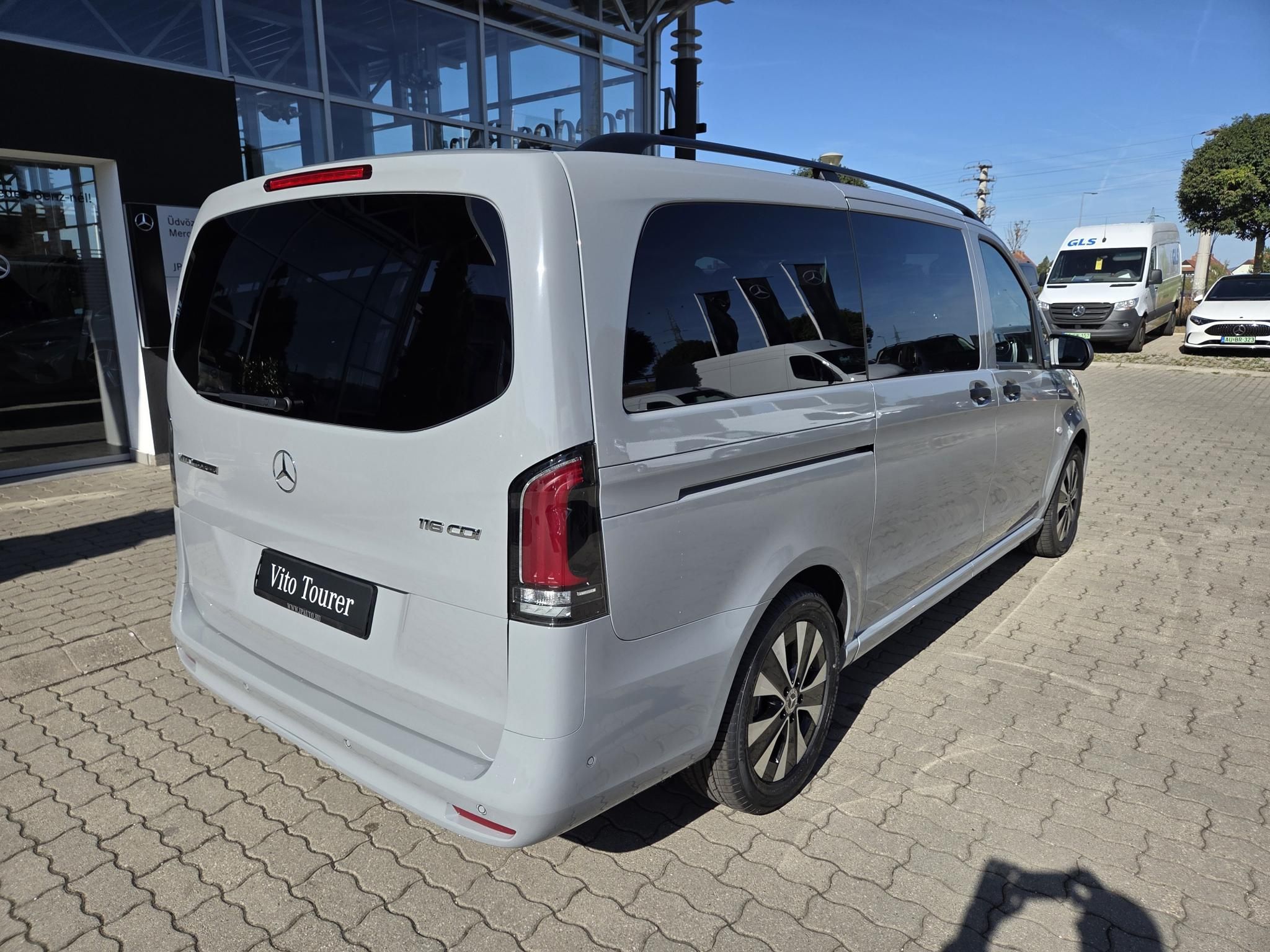Mercedes-Benz Vito 2,0 CDI 120 kW automat rok 2026, Maďarsko — foto 3 z 10