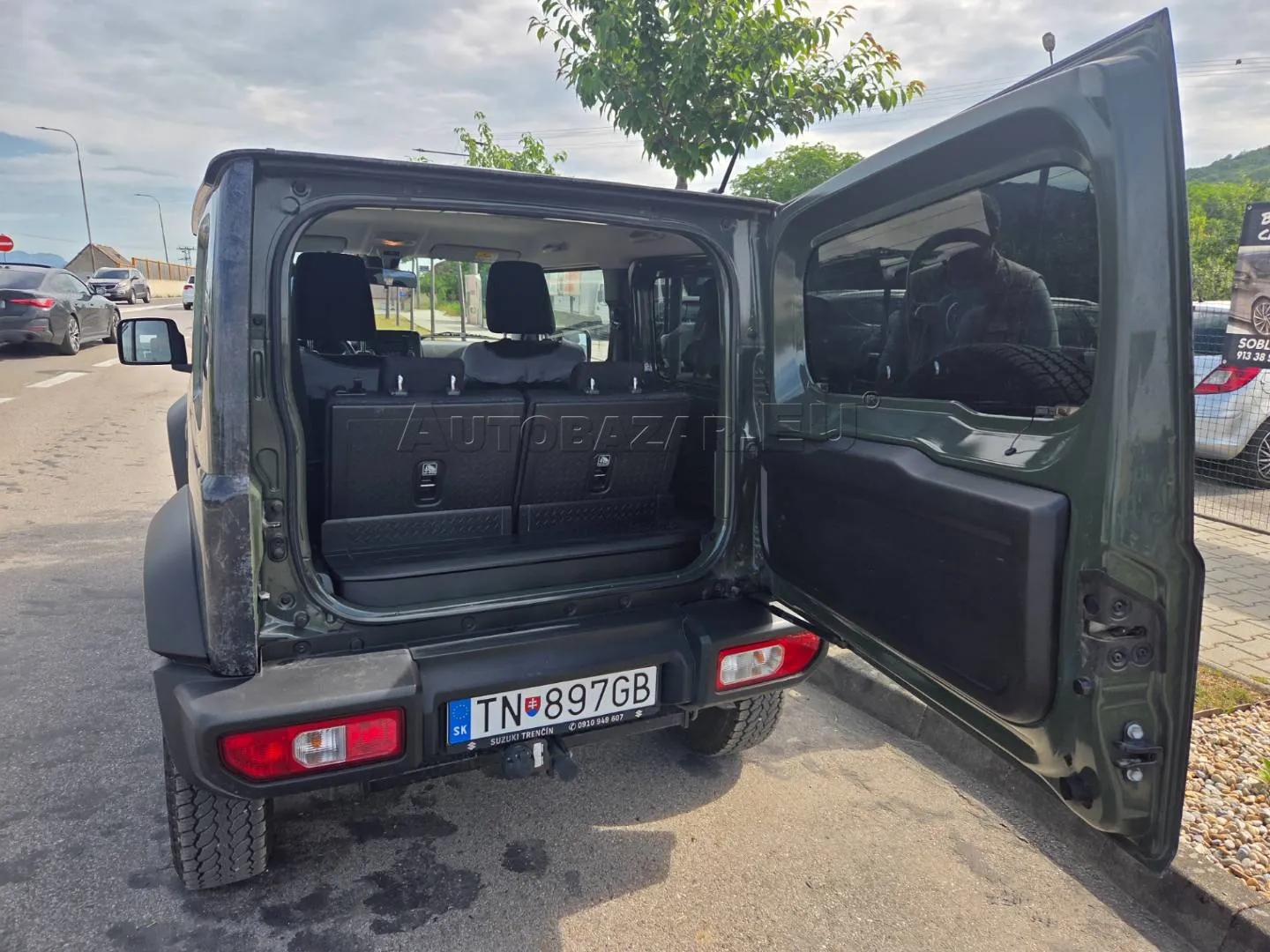 Mazda CX-5 AWD 2.2, Slovensko — foto 13 z 18