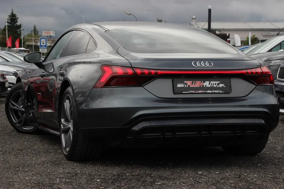 Audi E-tron Gt Etron 93 kWh 350 kW automat rok 2024, 94 191 km, Slovensko — foto 10 z 35