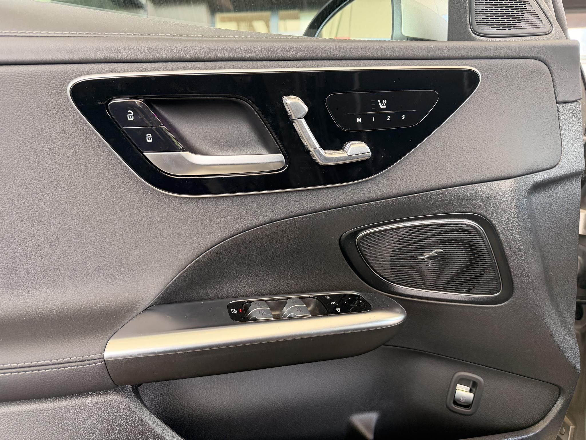 Mercedes-Benz C 2,0 145 kW automat rok 2024, 28 km, Maďarsko — foto 10 z 21