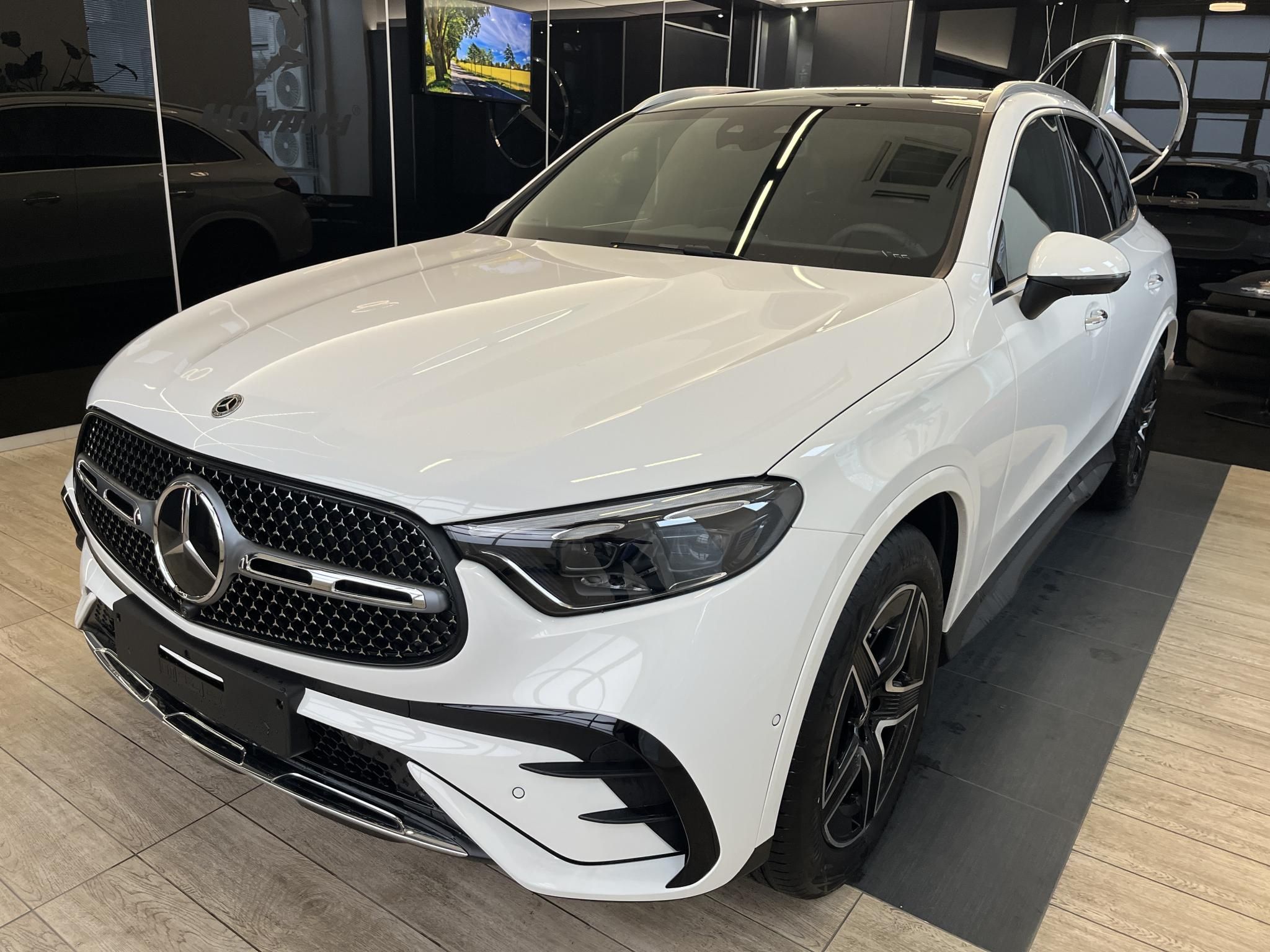 Mercedes-Benz Glc 145 kW rok 2026, 500 km, Maďarsko — foto 12 z 32
