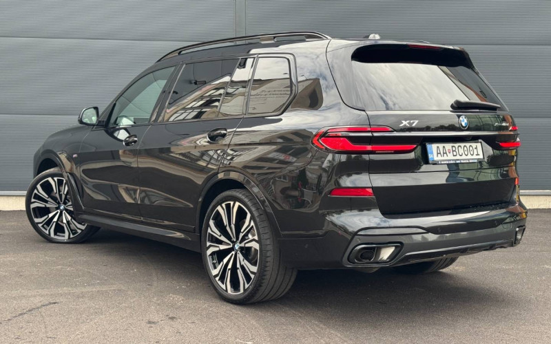 BMW x7 xDrive 3,0 mHEV 259 kW automat, Slovensko — foto 7 z 28